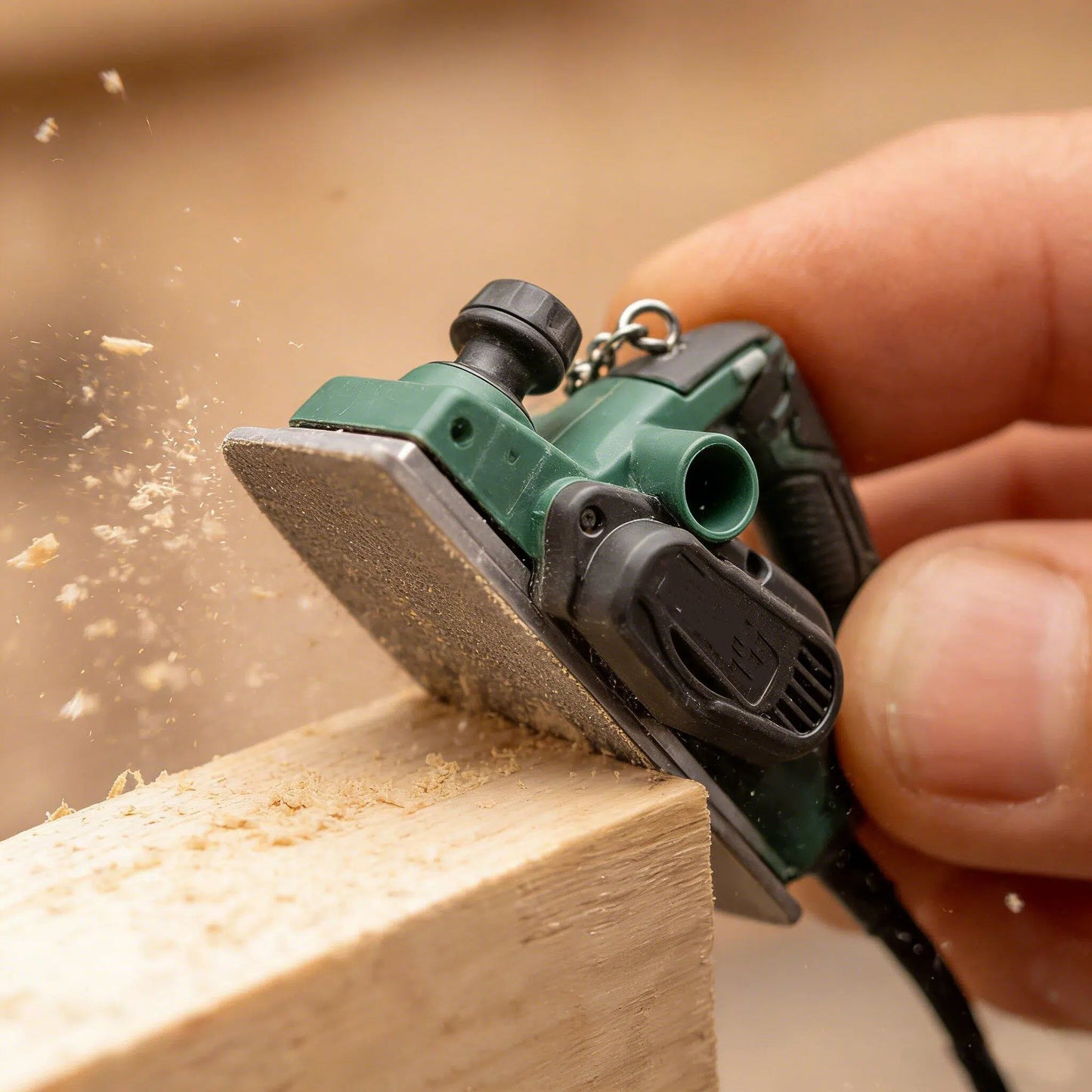 ⚙Mini Sander Keychain– Detail Craftsmanship in Your Pocket